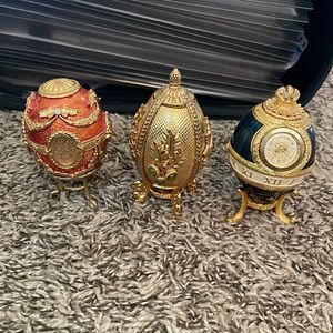 Joan Rivers Imperial timepiece egg. Lot of 3